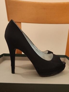 Women's Black Peep-Toe High Heel Pump